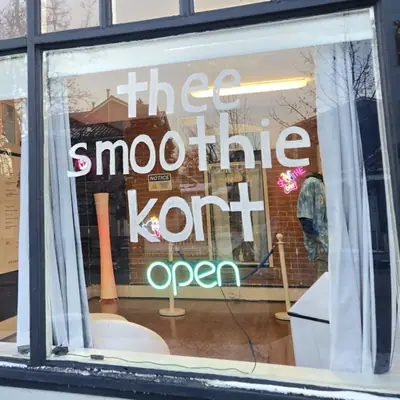 thee smoothie kort, interior